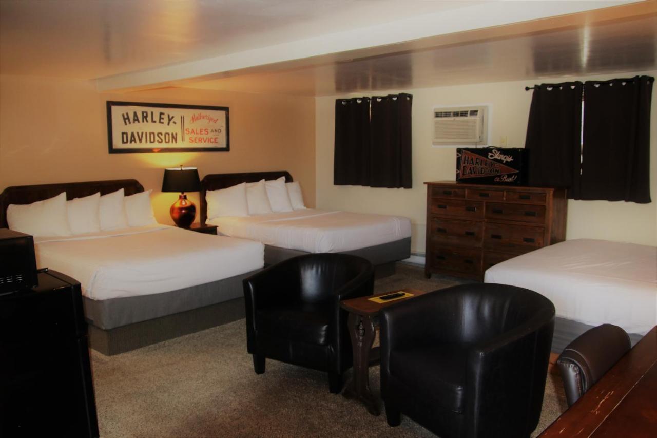 Townhouse Motel Lusk Kültér fotó